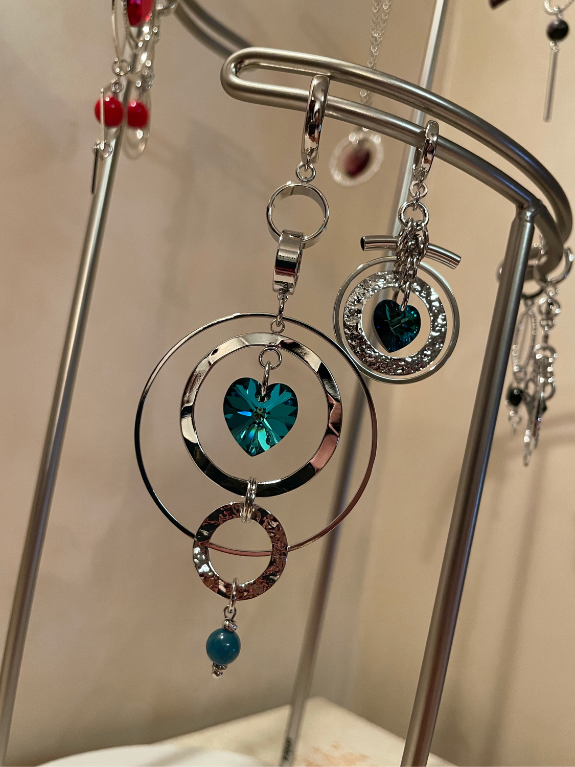 Фото №3 к отзыву покупателя Елена “Mania d’Arte” о товаре Swarovski 6090  16х11мм Jet и еще 27 товаров