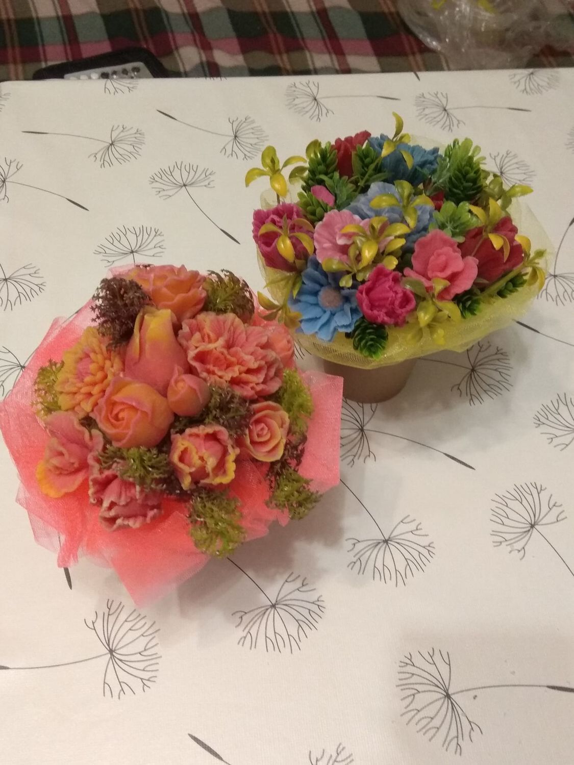 Photo №1 к отзыву покупателя Syuzi о товаре Букет из мыла ручной работы and 3 more items