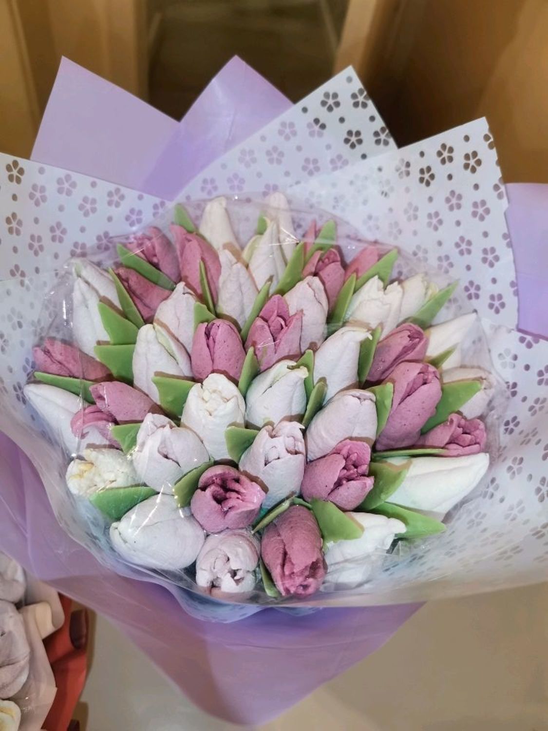 Photo №2 к отзыву покупателя Yuliya Tsvetkova о товаре Съедобные букеты: Букет Зефирные розы and 1 more item