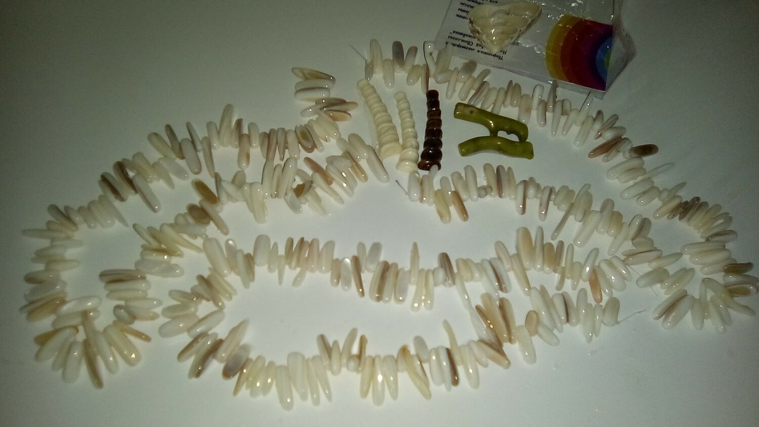 Photo №1 к отзыву покупателя novikova nadezhda о товаре Резная бусина "Рог", 2 цвета. and 2 more items
