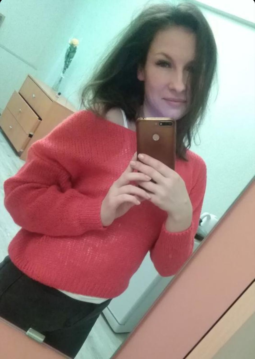 Photo №1 к отзыву покупателя Olga о товаре Свитер Неон