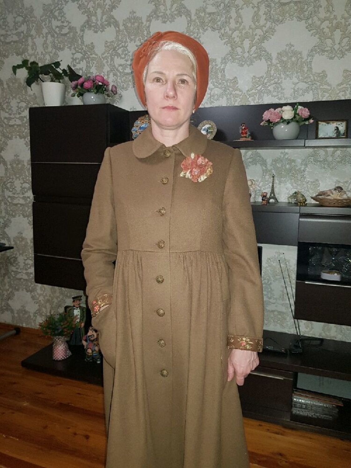 Фото №1 к отзыву покупателя Анна о товаре Валяная брошь"Эмма" Брошь цветок. Винтажный