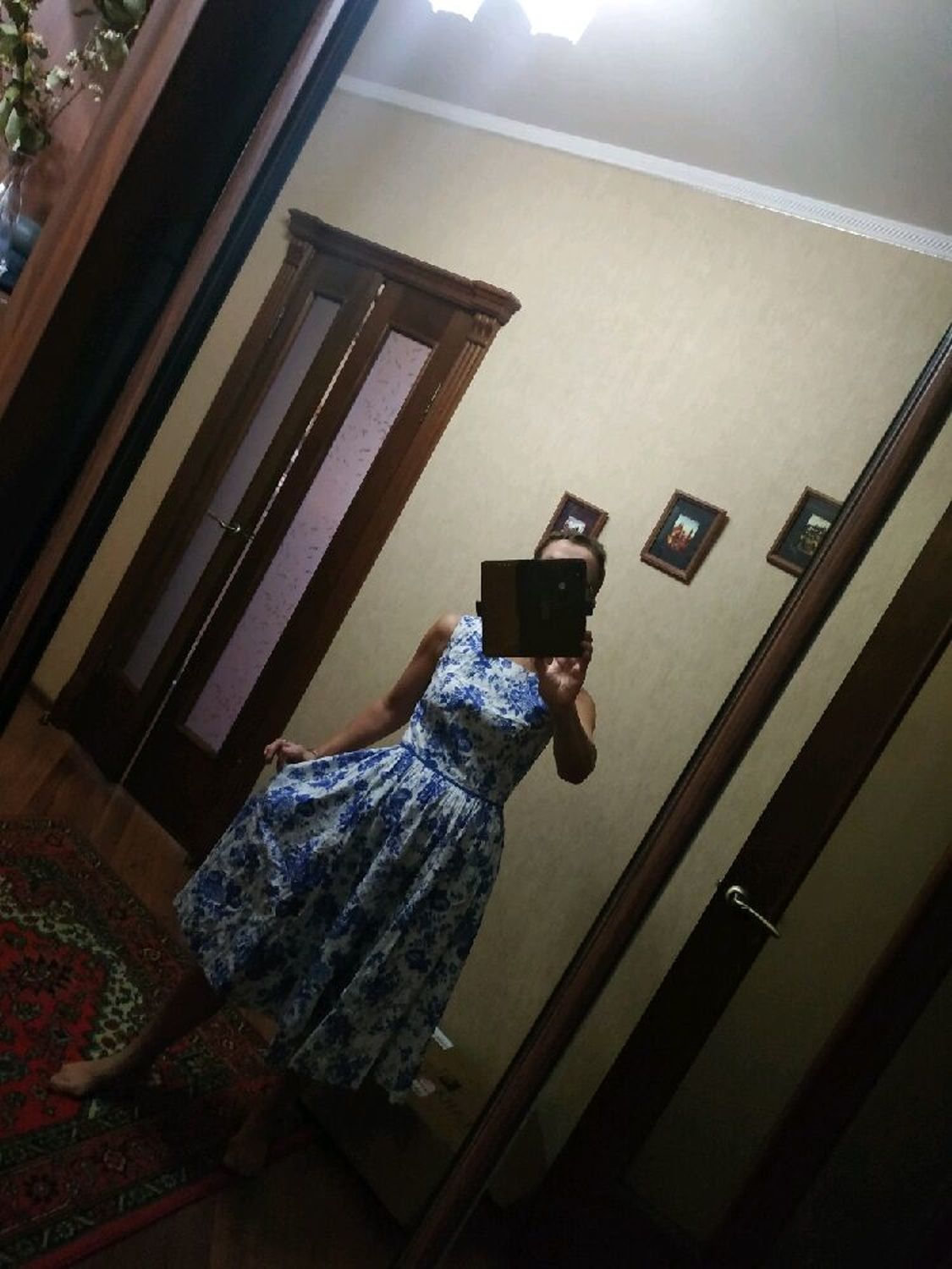 Photo №1 к отзыву покупателя Elena о товаре Винтаж: Красивое, яркое платье в стиле нью-лук