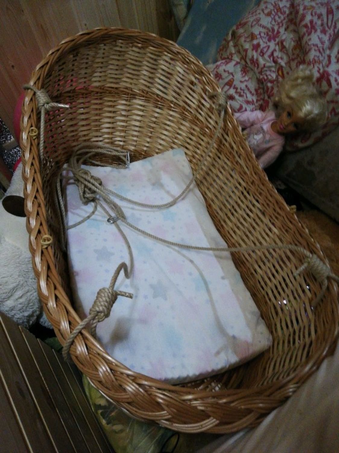 Photo №1 к отзыву покупателя Aleksandr Ivanov о товаре Зыбка "Дарина" из ленты, натуральная лоза, подвесная зыбка