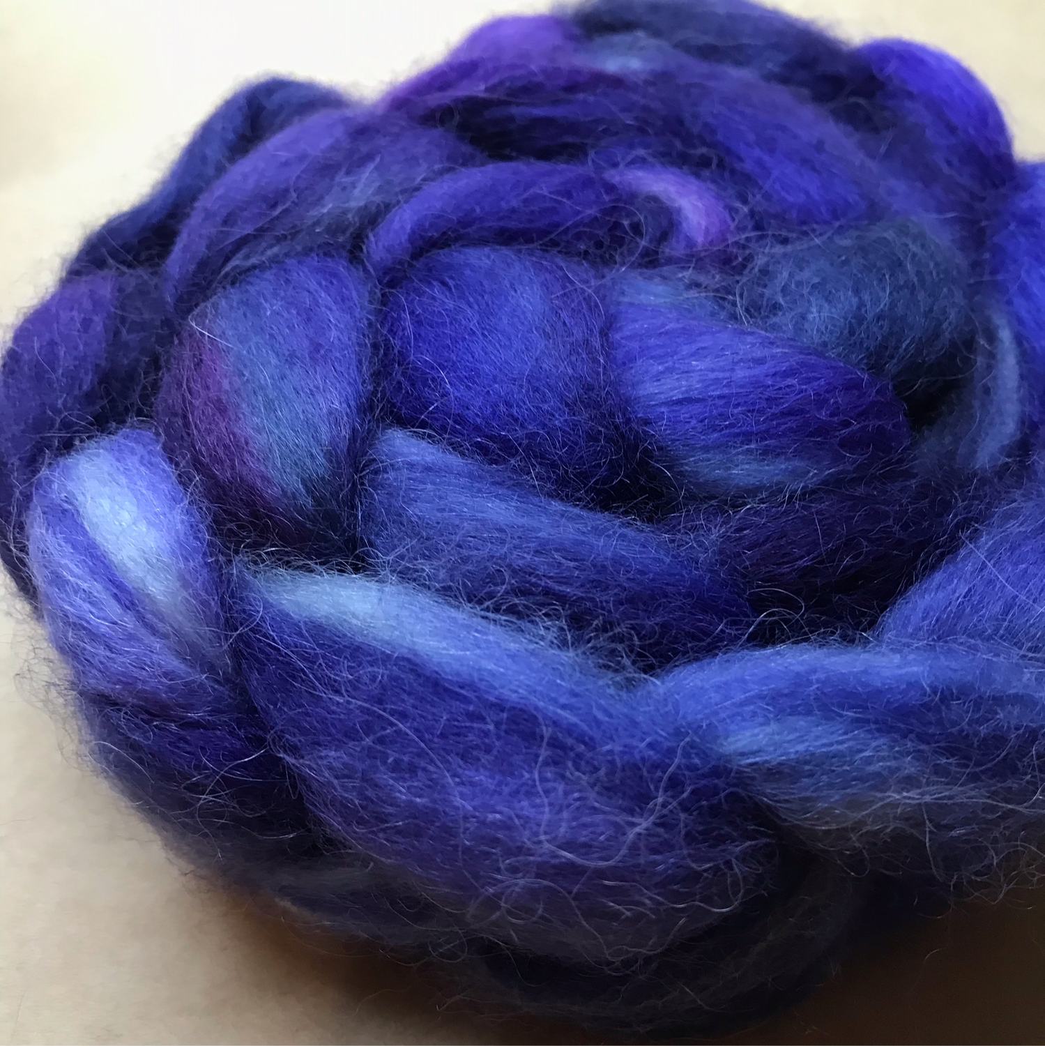 Фото №5 к отзыву покупателя chalsey_knittingthings о товаре Меринос шерсть для валяния Италия DHG 16 мкн 50 гр. Пастельные тона и еще 1 товар