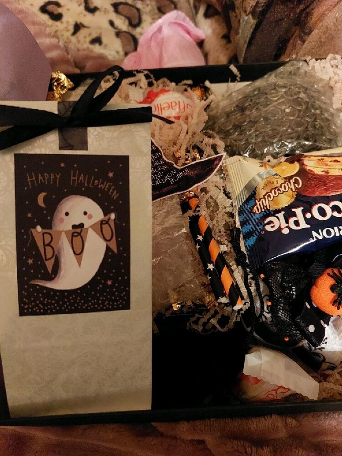 Фото №1 к отзыву покупателя Егор о товаре Подарочный набор WITCH BOX, гифтбокс, Хэллоуин, Halloween
