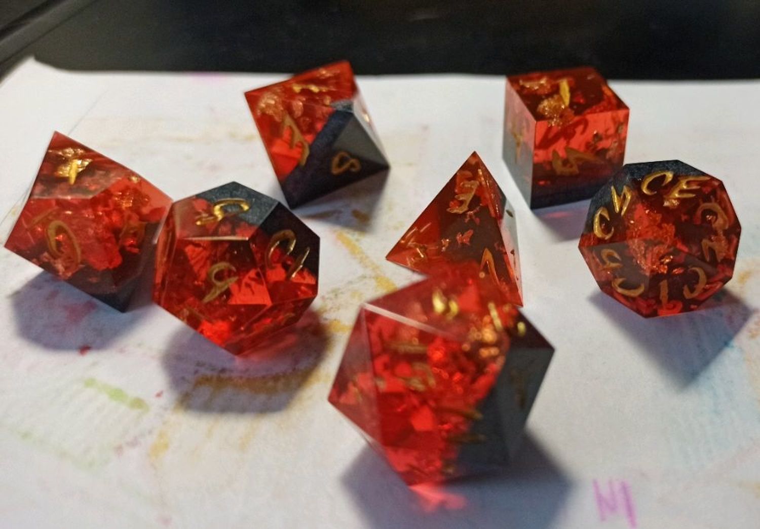 Фото №2 к отзыву покупателя Юлия о товаре Дайсы, кубики ручной работы для DnD Blazing Magma
