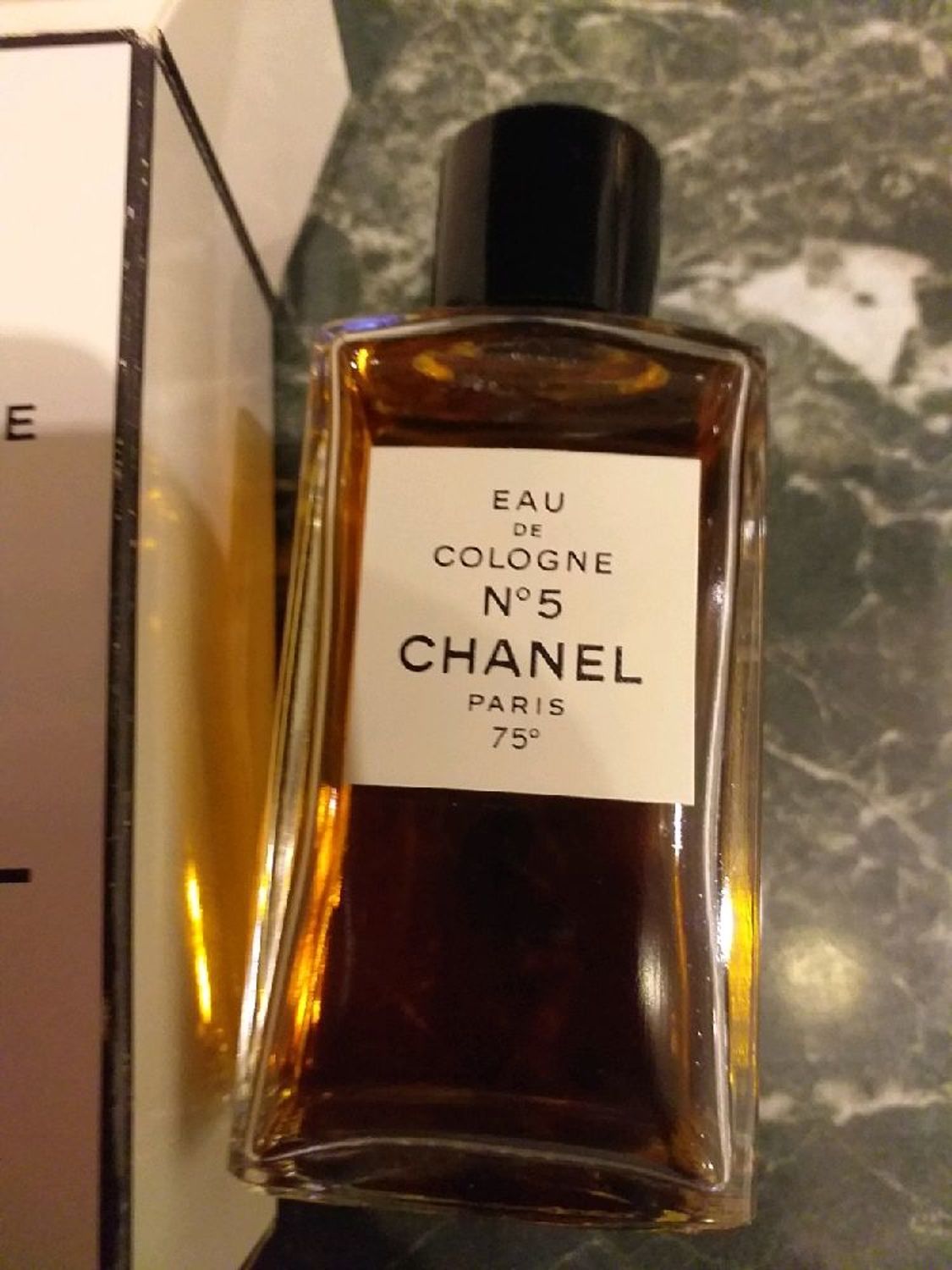 Фото №2 к отзыву покупателя Виолетта о товаре Винтаж: CHANEL 5 / EDC / 60мл / пломба и еще 1 товар