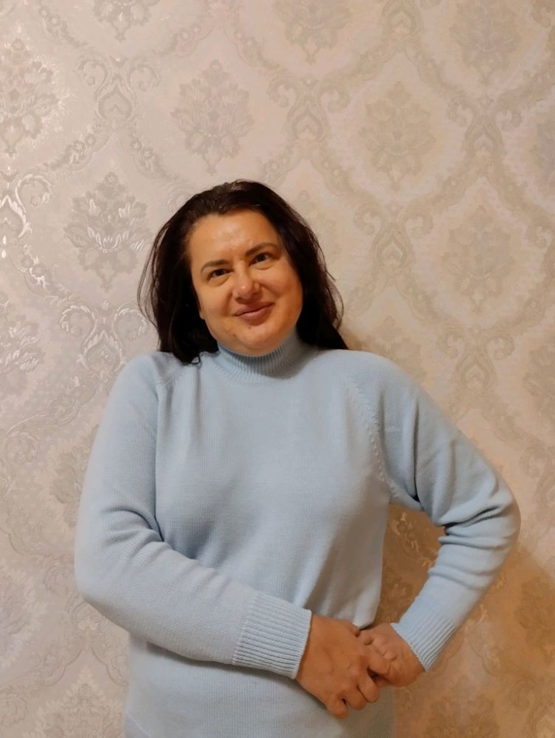 Фото №4 к отзыву покупателя Марина о товаре Свитеры: Свитер вязаный из мериноса "аквамарин""