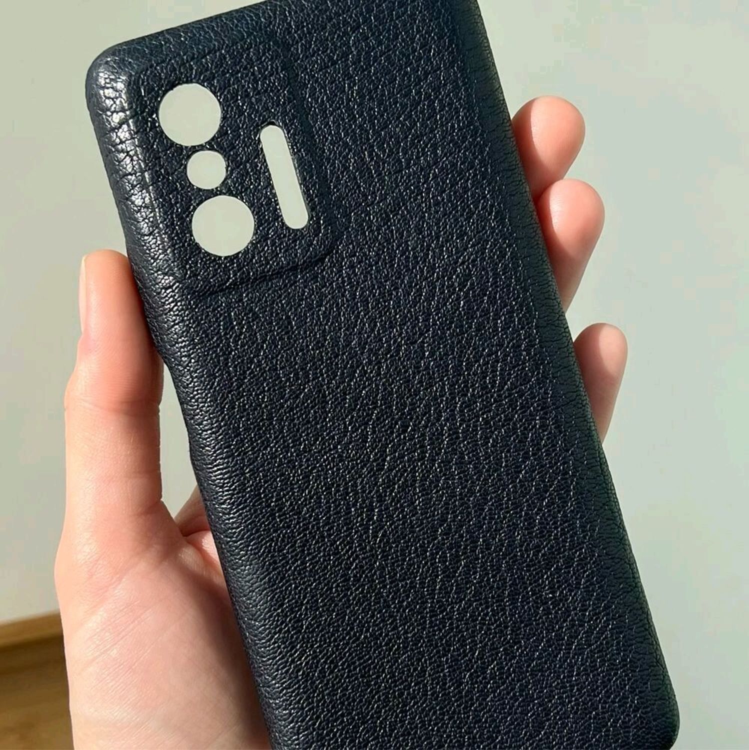 Фото №2 к отзыву покупателя Георгий о товаре Чехол из натуральной кожи для Xiaomi 11 t pro