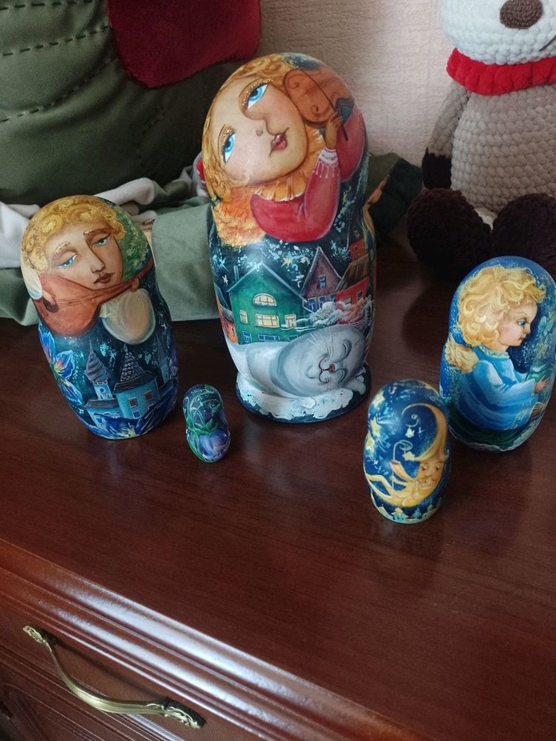 Photo №1 к отзыву покупателя Olga о товаре Матрешка. Ангелочки. 5 мест.
