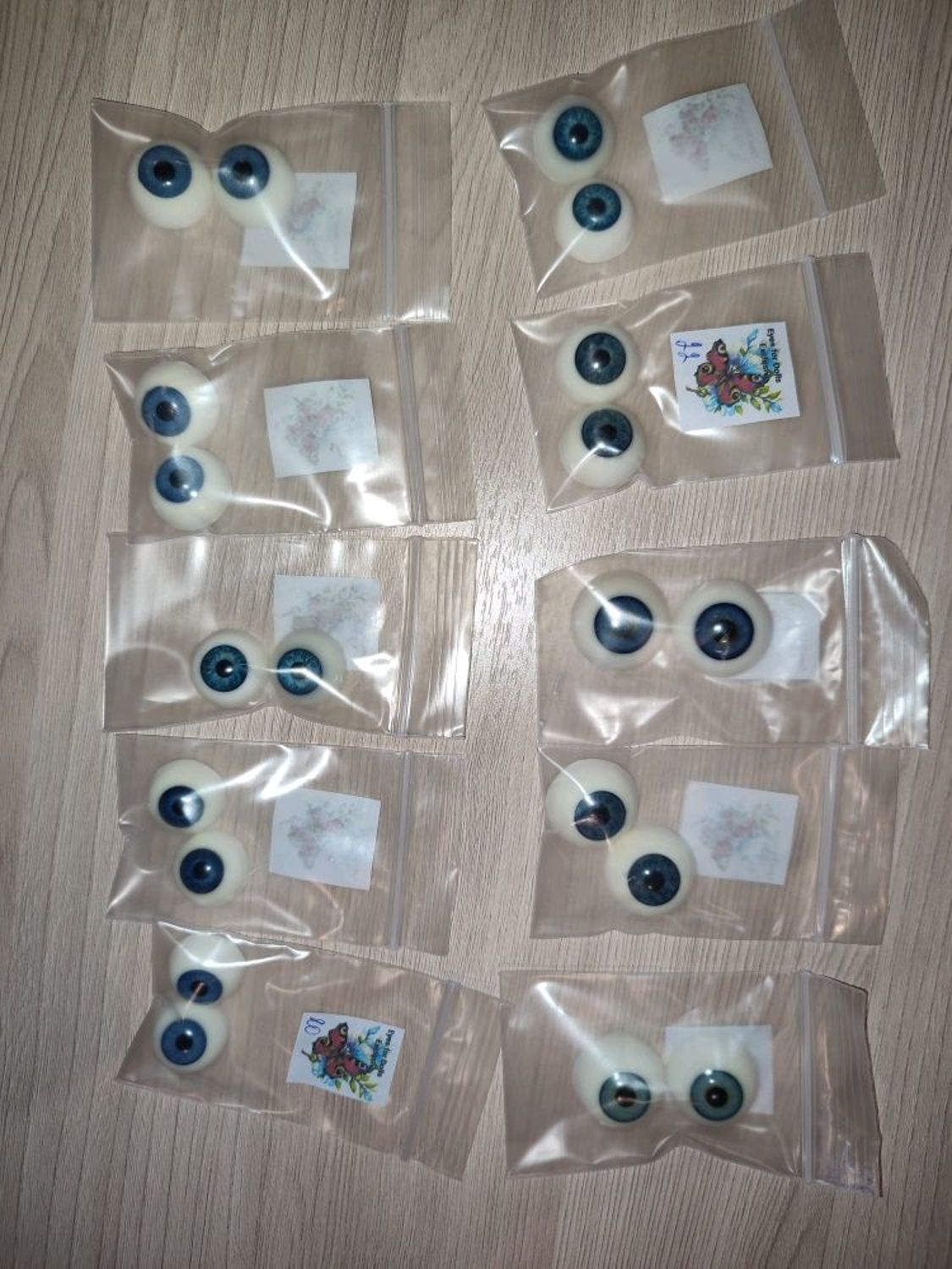 Photo №1 к отзыву покупателя Masterskaya u Svetlany о товаре Глаза 24, 22 20,18 мм and 2 more items