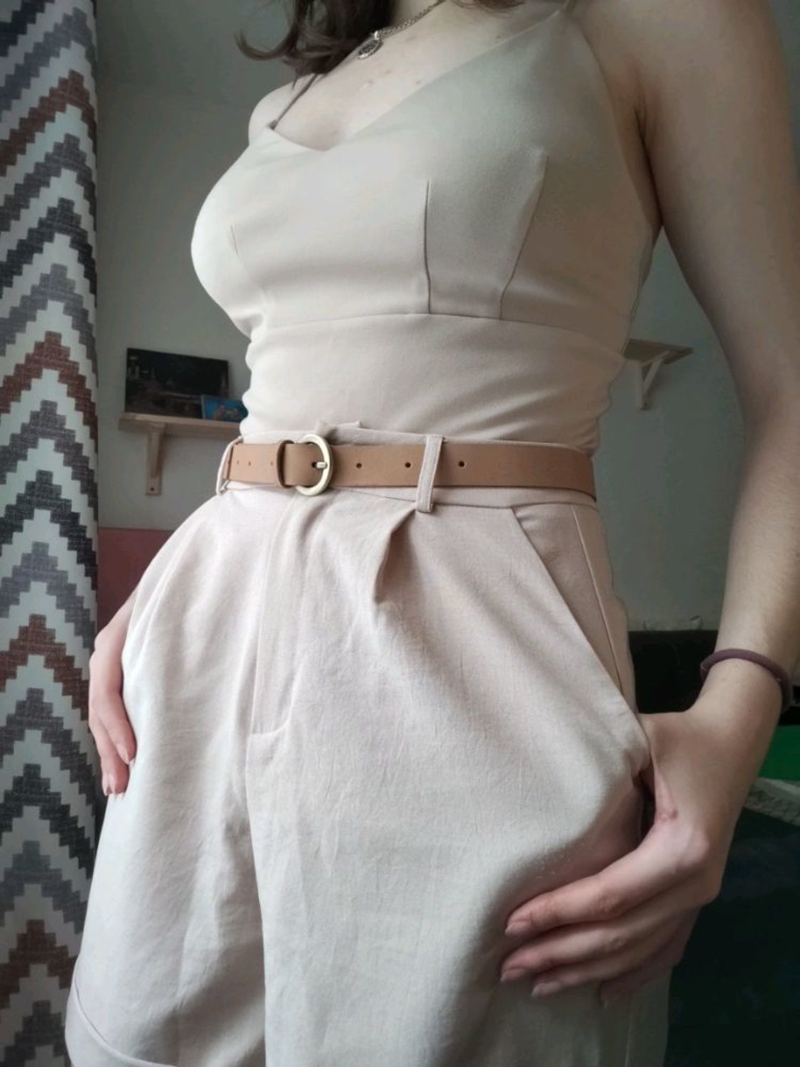 Photo №2 к отзыву покупателя Arina о товаре Женский узкий ремень Grekaleather 20мм, бежевый and 1 more item