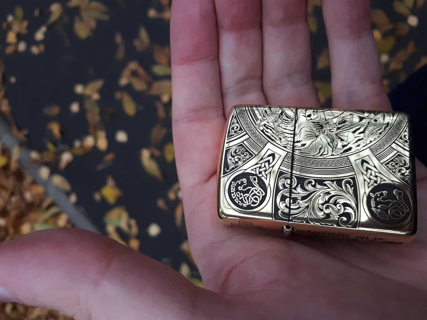 Фото №1 к отзыву покупателя Сидоров Роман о товаре Зажигалка Zippo Armor 168 Всадники Апокалипсиса