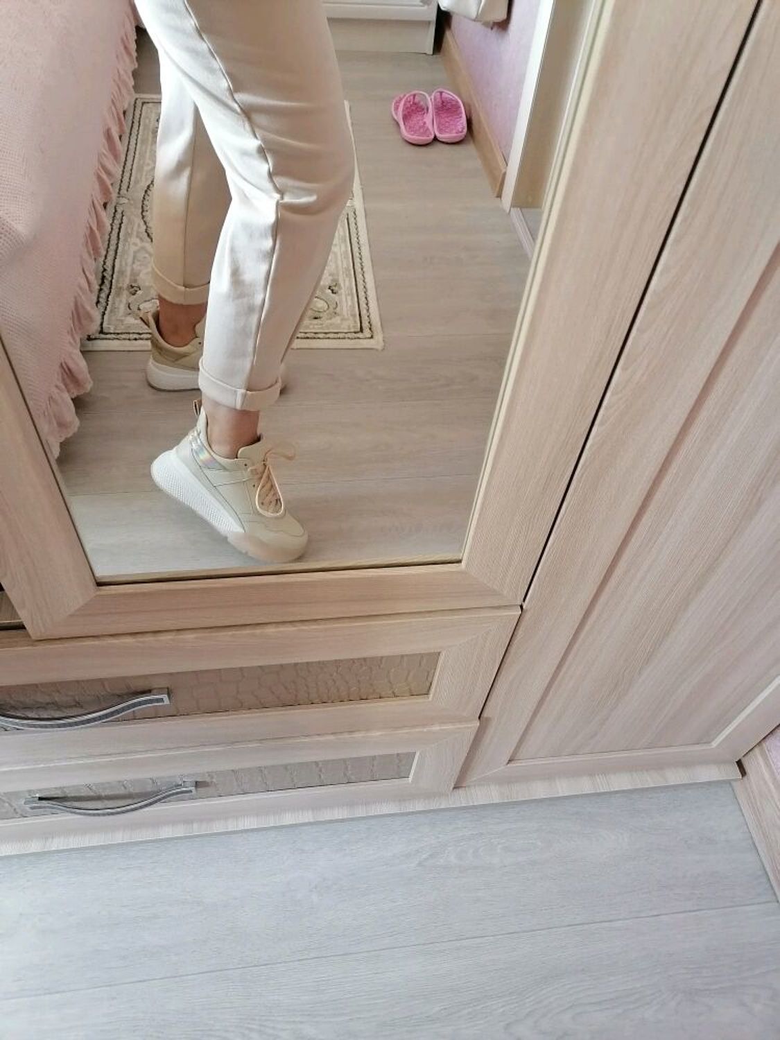 Фото №2 к отзыву покупателя Светлана о товаре Кроссовки кожаные Beige chic