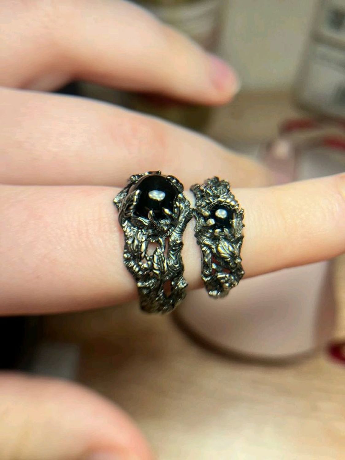 Фото №1 к отзыву покупателя Денис о товаре Парные серебряные кольца с черным ониксом "Ti Amo"