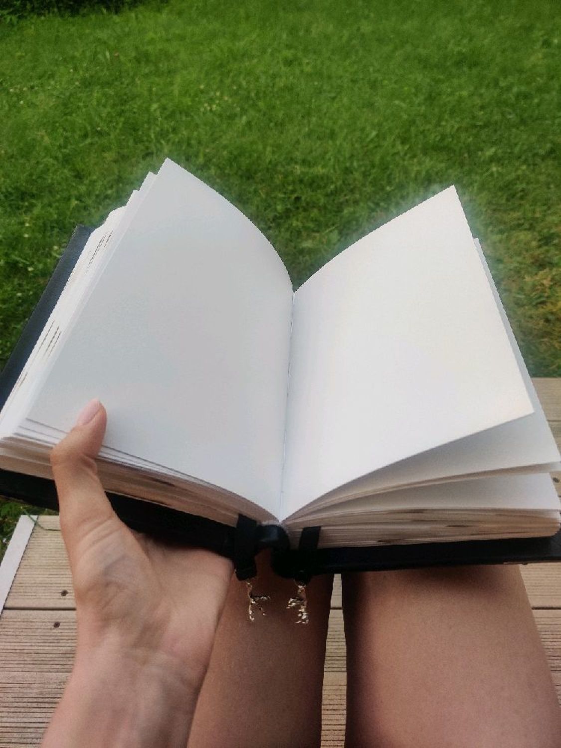 Фото №4 к отзыву покупателя Софья Балакирева о товаре Средняя книга теней гримуар с вороном (на заказ)