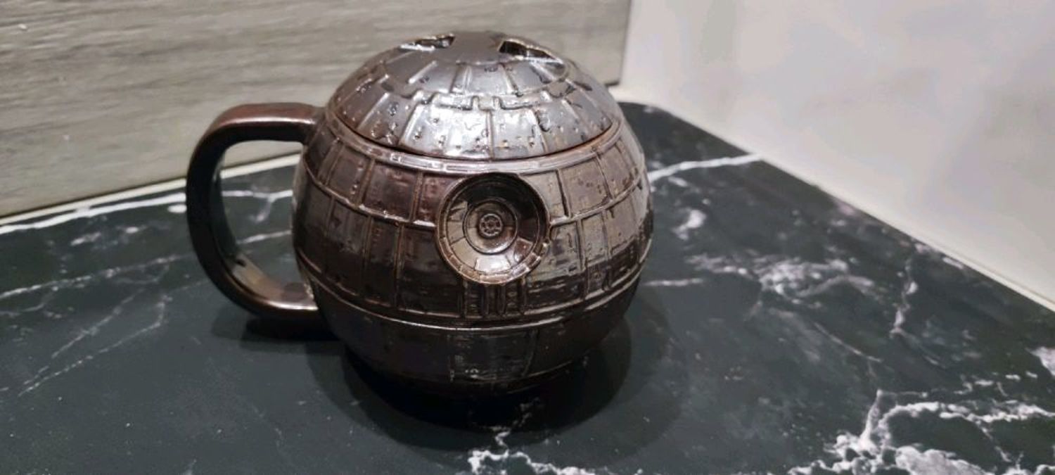 Фото №1 к отзыву покупателя Елена о товаре Кружка Звезда смерти/ Death star mug| Star Wars