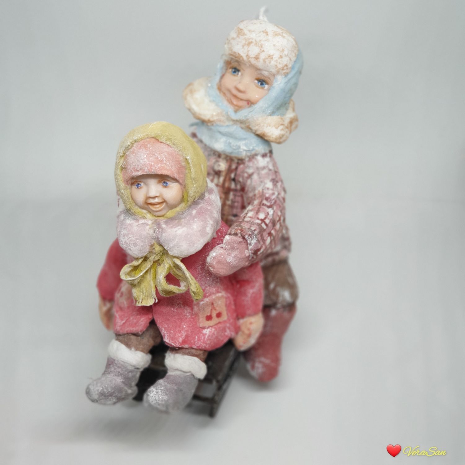 Фото №5 к отзыву покупателя Sannikovs Land о товаре Ватная игрушка ручной работы ретро на санках
