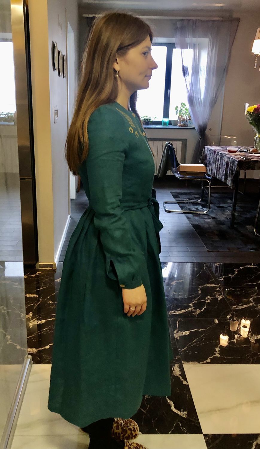 Фото №1 к отзыву покупателя керамика Елизаветы Николаевой о товаре Платье из льна с ручной набойкой, бирюза