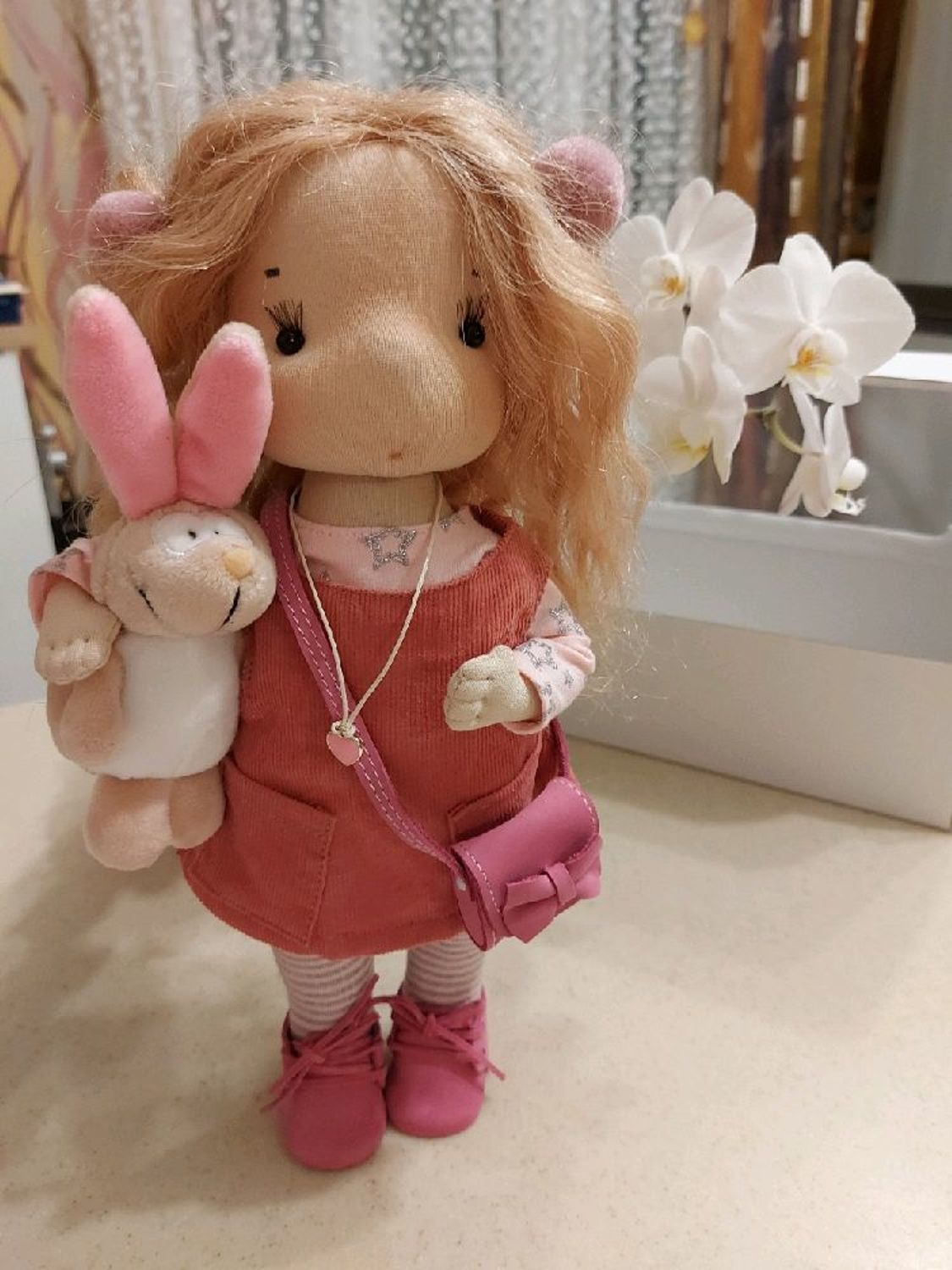 Фото №1 к отзыву покупателя Марина о товаре Кукла текстильная интерьерная ручной работы