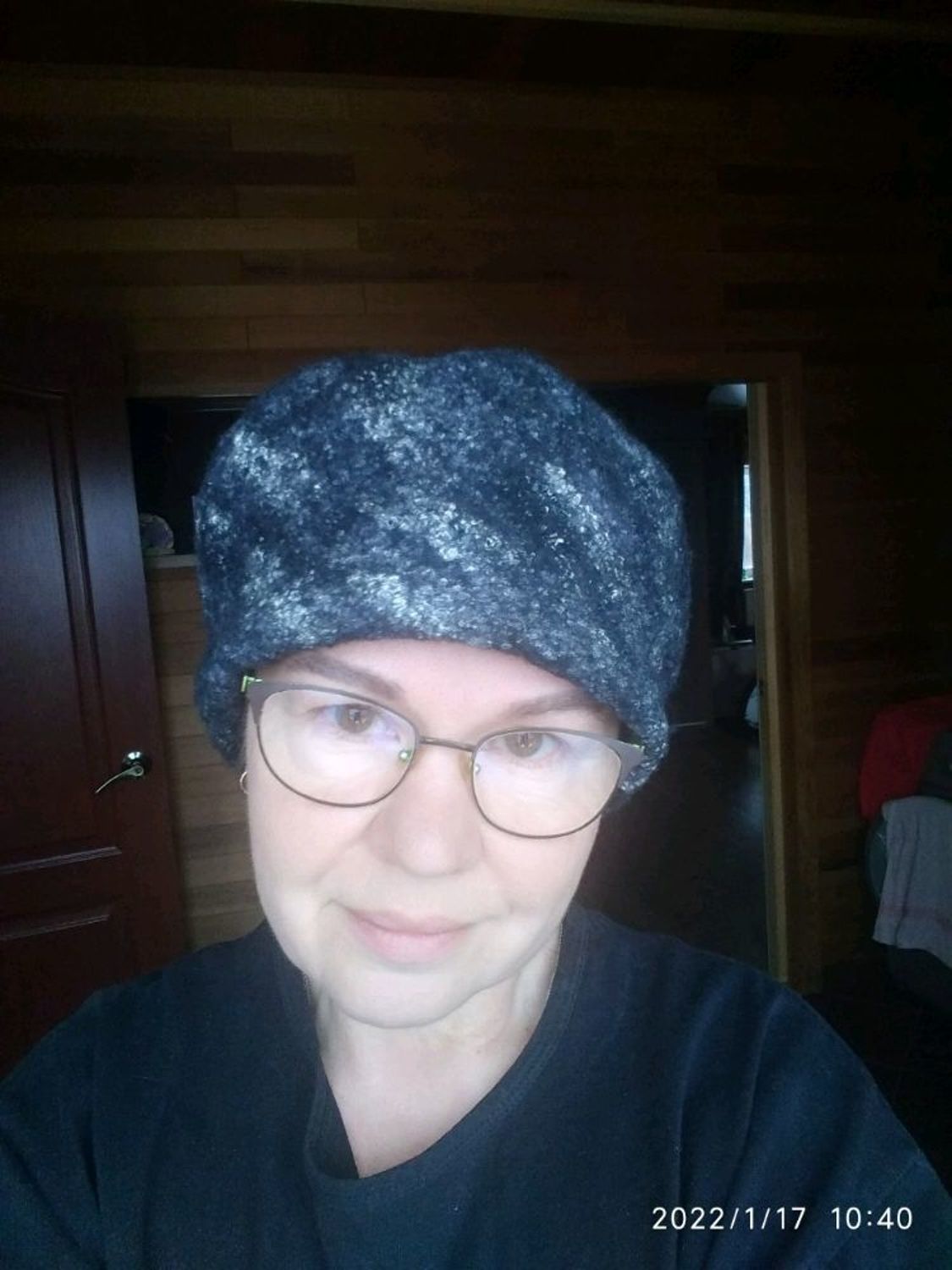 Фото №1 к отзыву покупателя Алла о товаре Шапка "Не скучный черный"