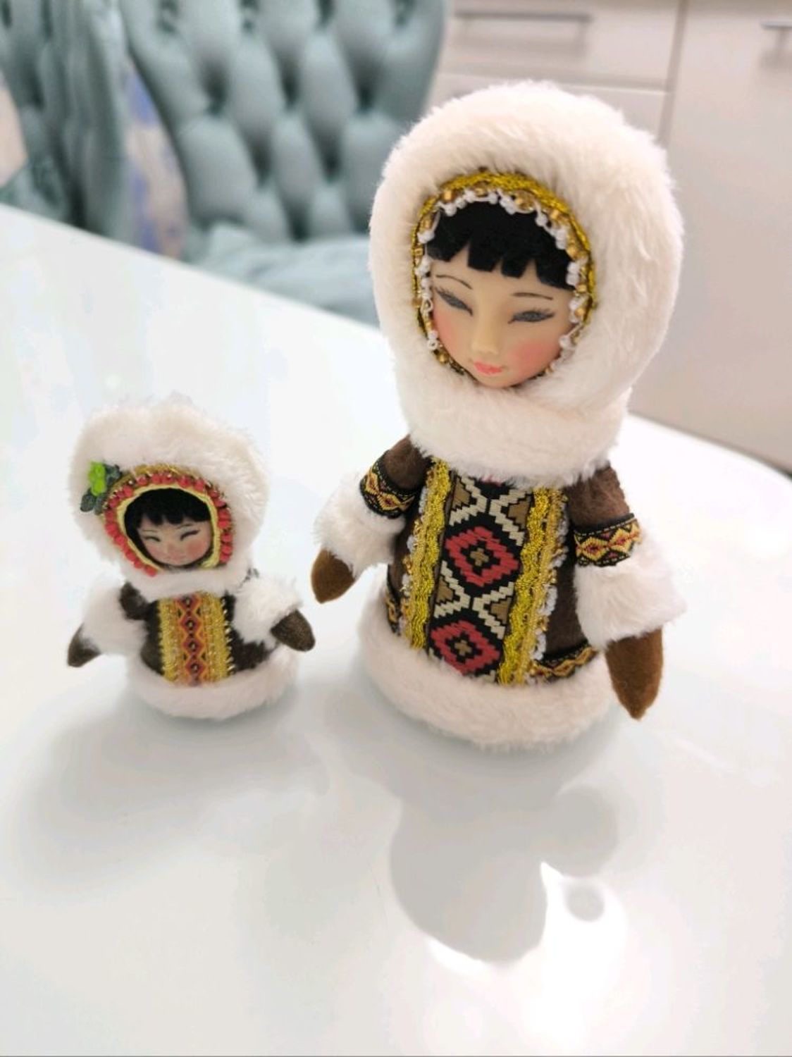 Фото №3 к отзыву покупателя Лена Скоробогатова о товаре Куклы из фетра. Эскимосы мама и малыш