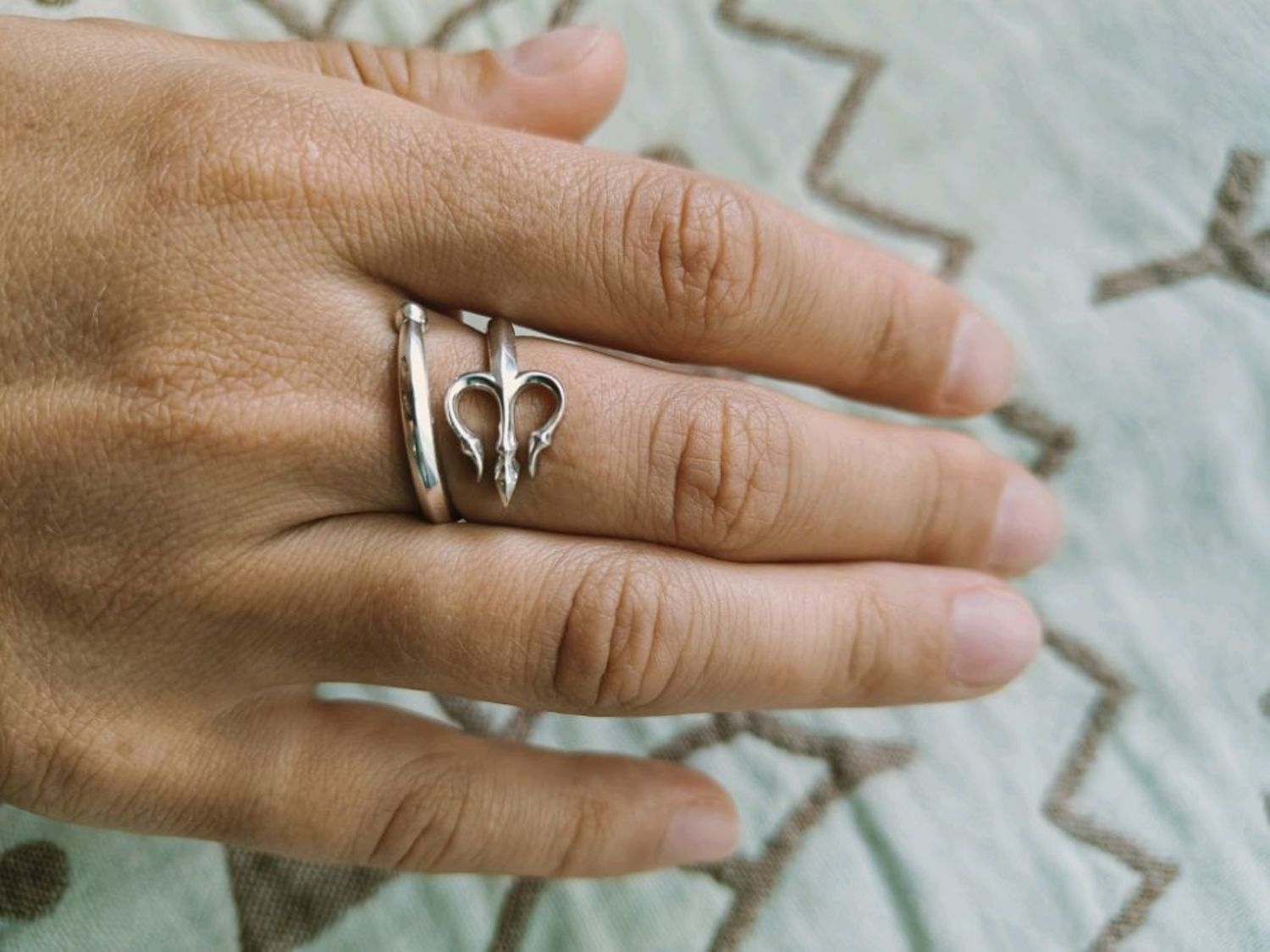 Фото №1 к отзыву покупателя Kirill Master о товаре Серебряное кольцо "Тришула Шивы" женское, мужское, 925 пр
