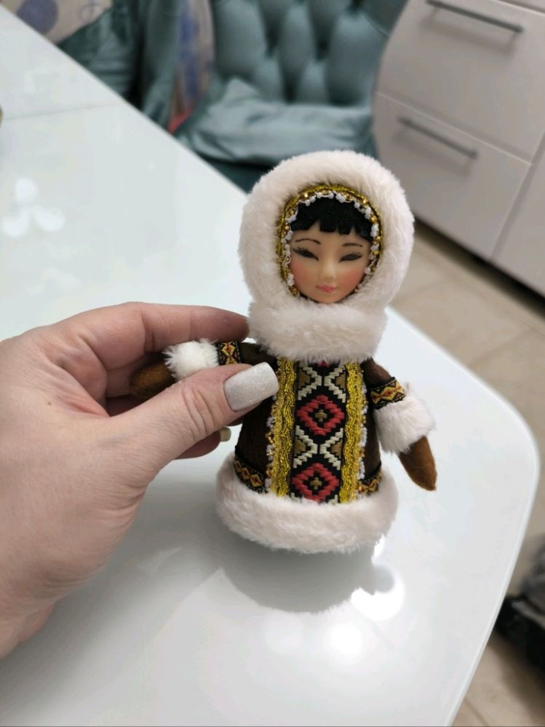Фото №2 к отзыву покупателя Лена Скоробогатова о товаре Куклы из фетра. Эскимосы мама и малыш