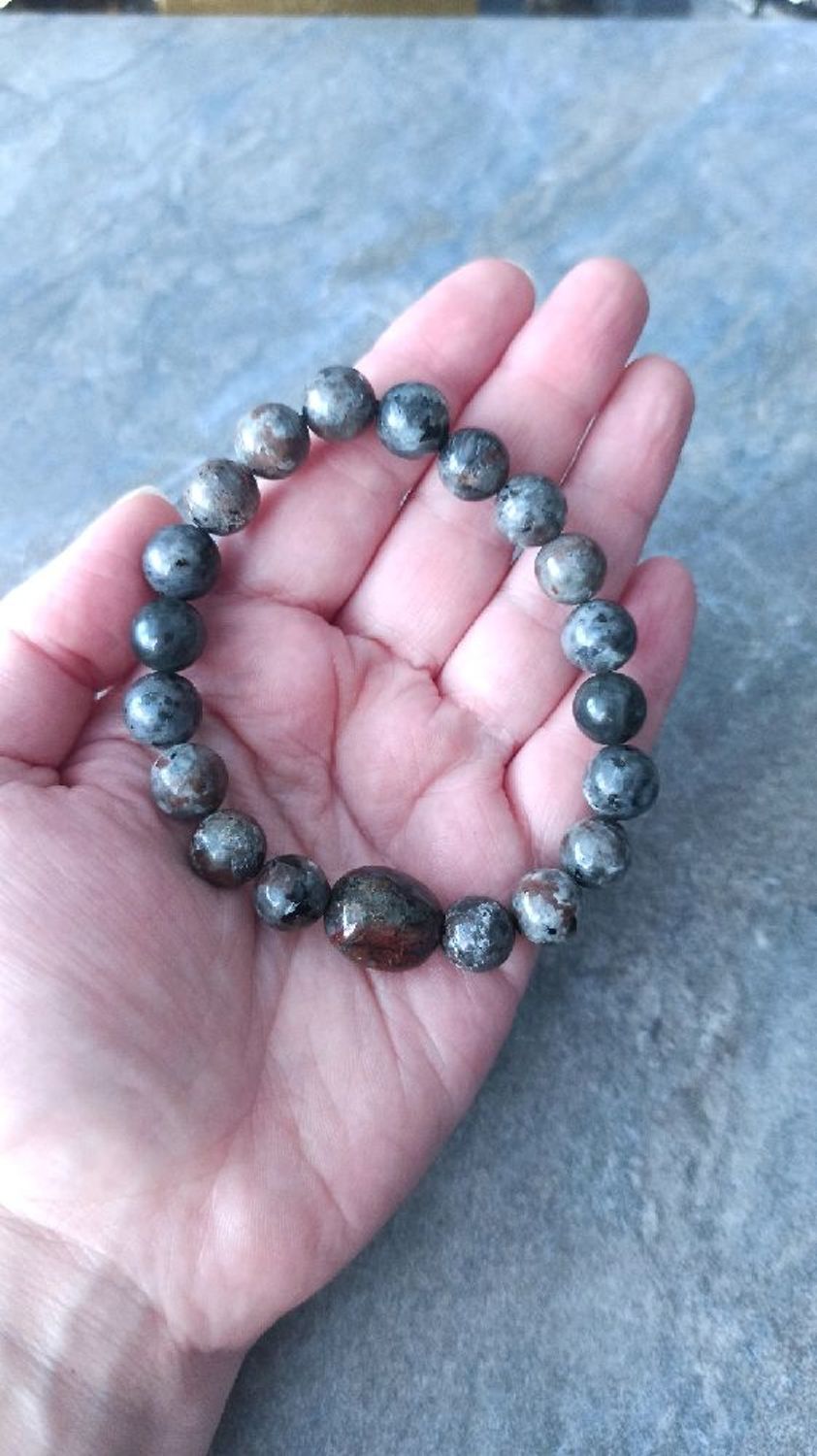 Photo №1 к отзыву покупателя kauzaljewelry о товаре Браслет с йооперлитом серия Запах Вечности.