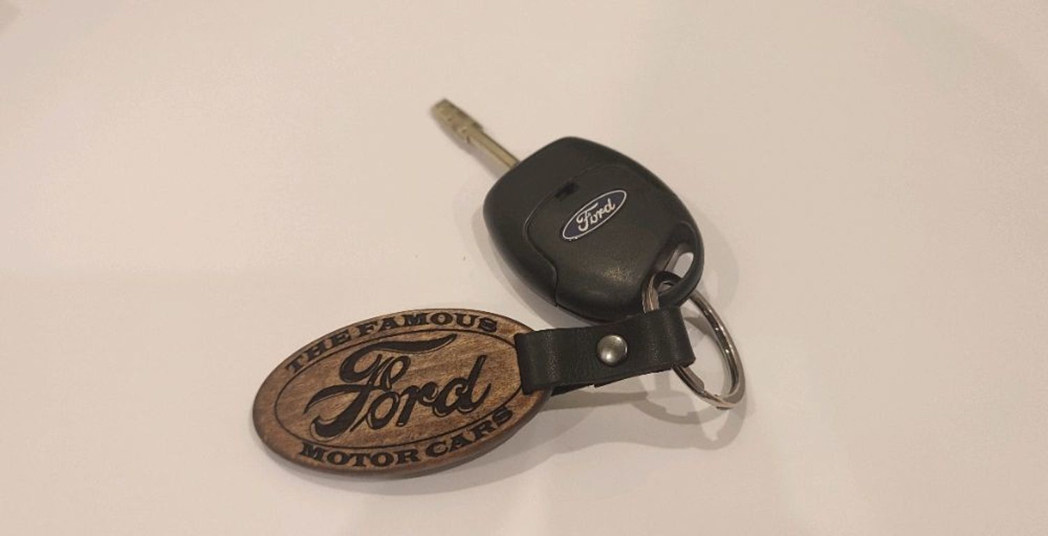 Фото №1 к отзыву покупателя Константин о товаре Брелок Ford