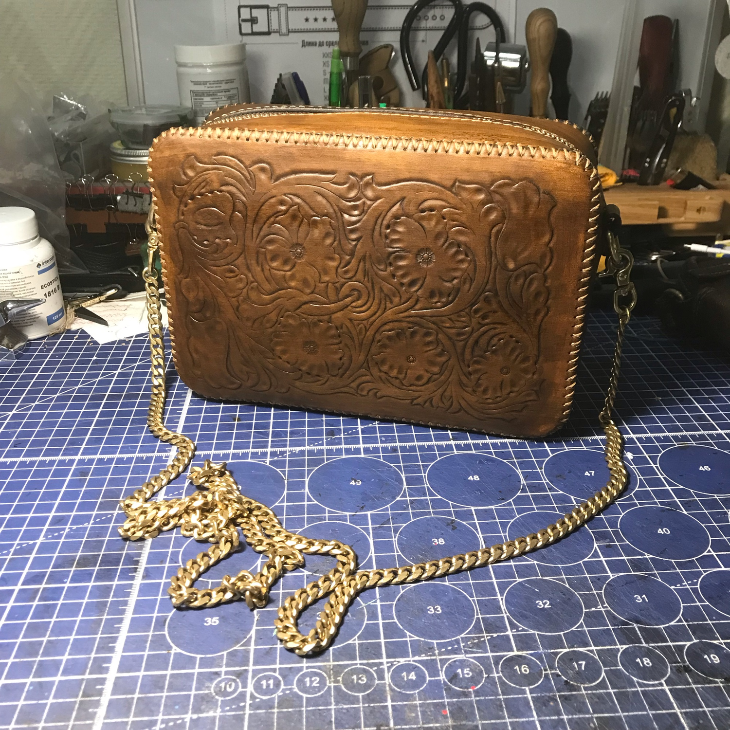Фото №1 к отзыву покупателя Pancake Leather Craft о товаре Карабины латунные 10х36мм и 15х36мм, тип 2 и еще 4 товара