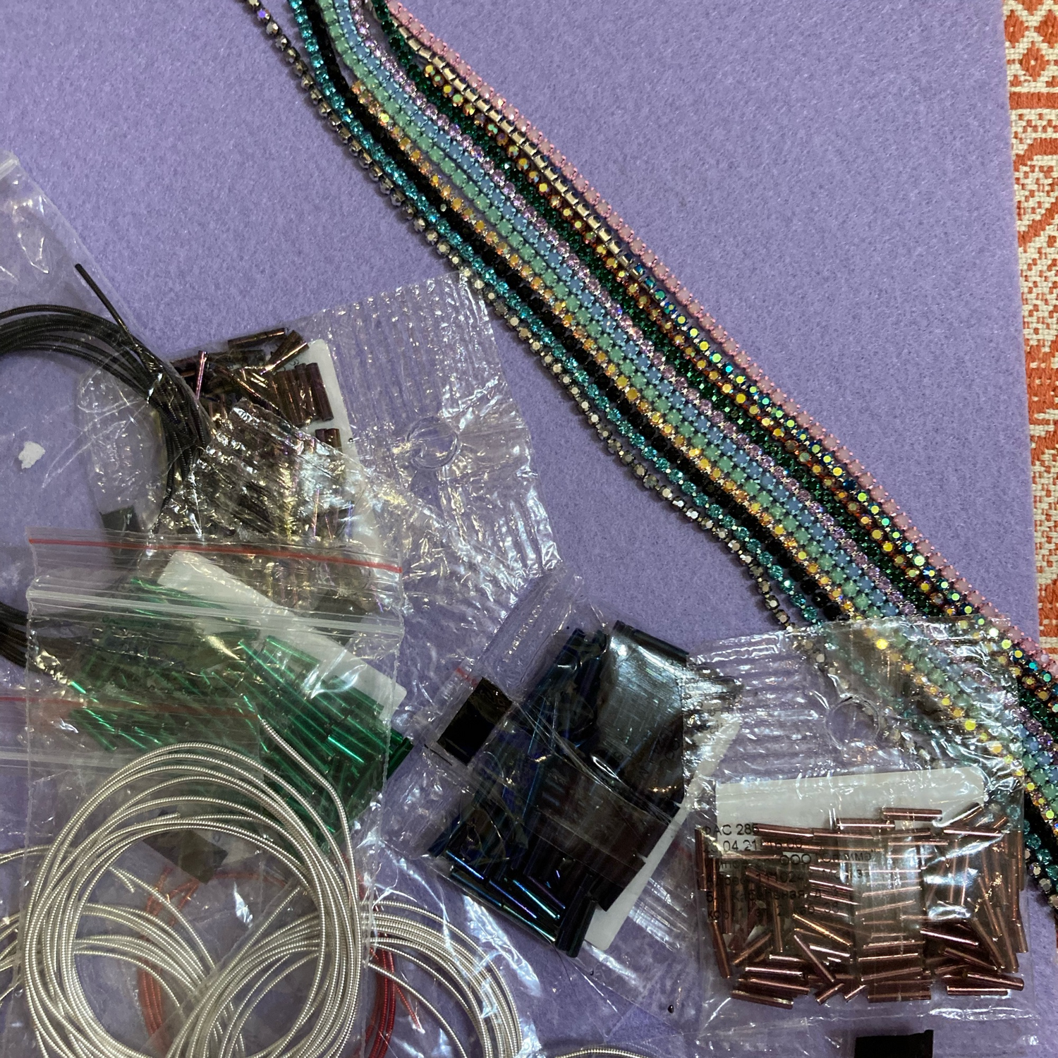 Фото №1 к отзыву покупателя my_brooch о товаре Канитель жесткая светлое серебро  1мм и еще 43 товара