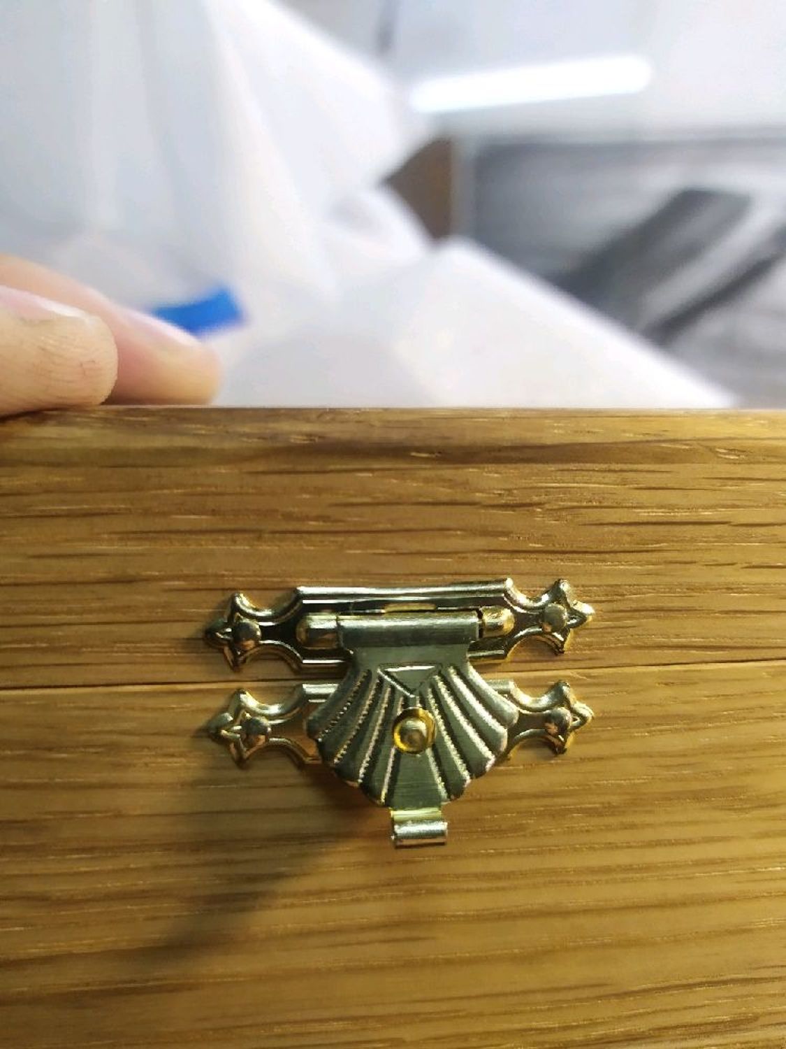 Photo №2 к отзыву покупателя AX_knives о товаре Шкатулка для ножа из массива дуба