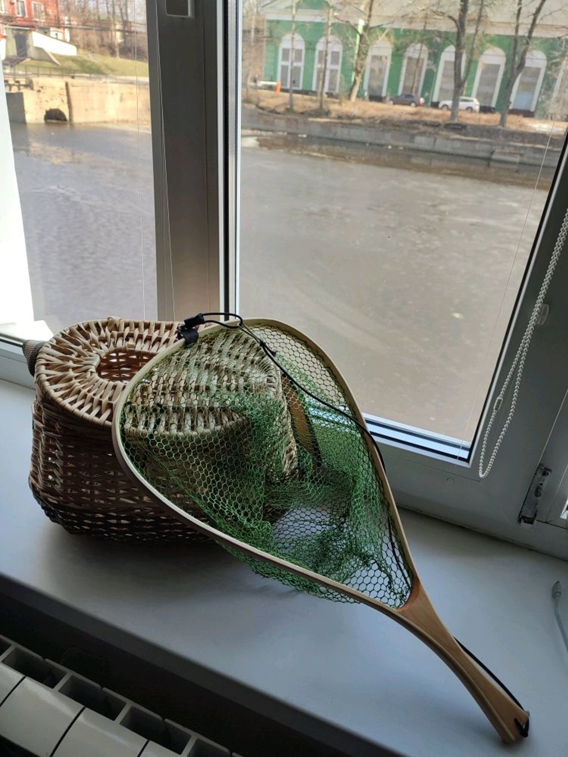 Photo №1 к отзыву покупателя aleksandr о товаре Спортивный инвентарь: Корзинка нахлыстовика and 1 more item