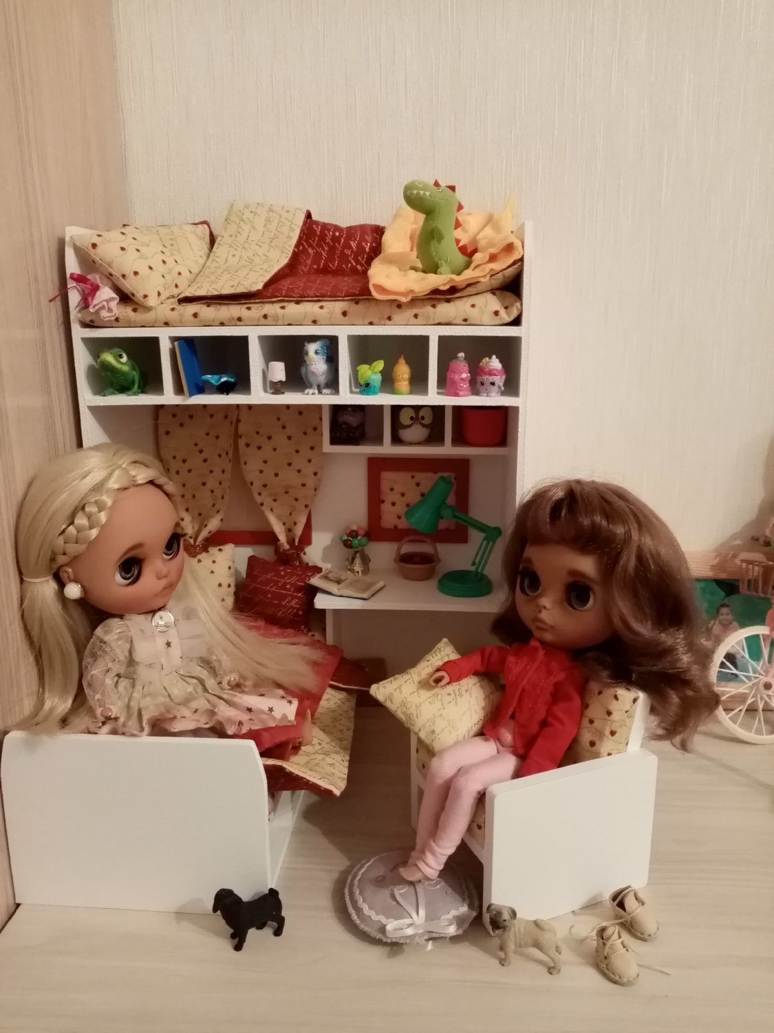 Фото №1 к отзыву покупателя Ольга о товаре Румбокс «Fairytales» для куколок Barbie..