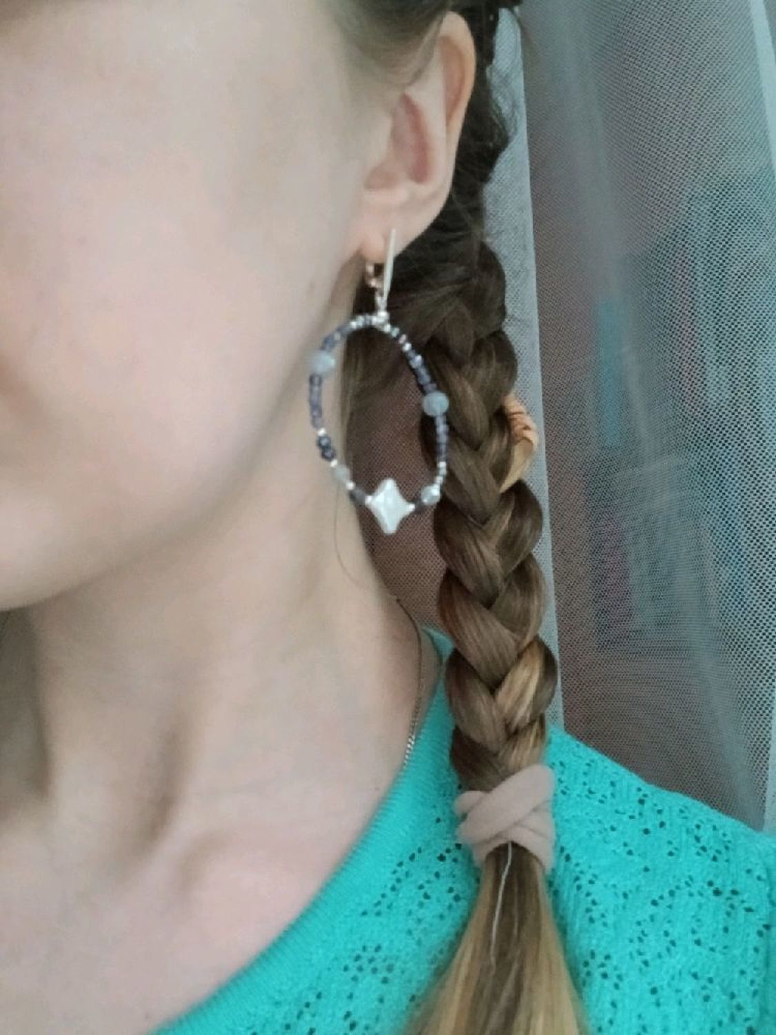 Photo №1 к отзыву покупателя Irina о товаре Серебряные серьги кольца с жемчугом, иолитом и лабрадором Белые ночи