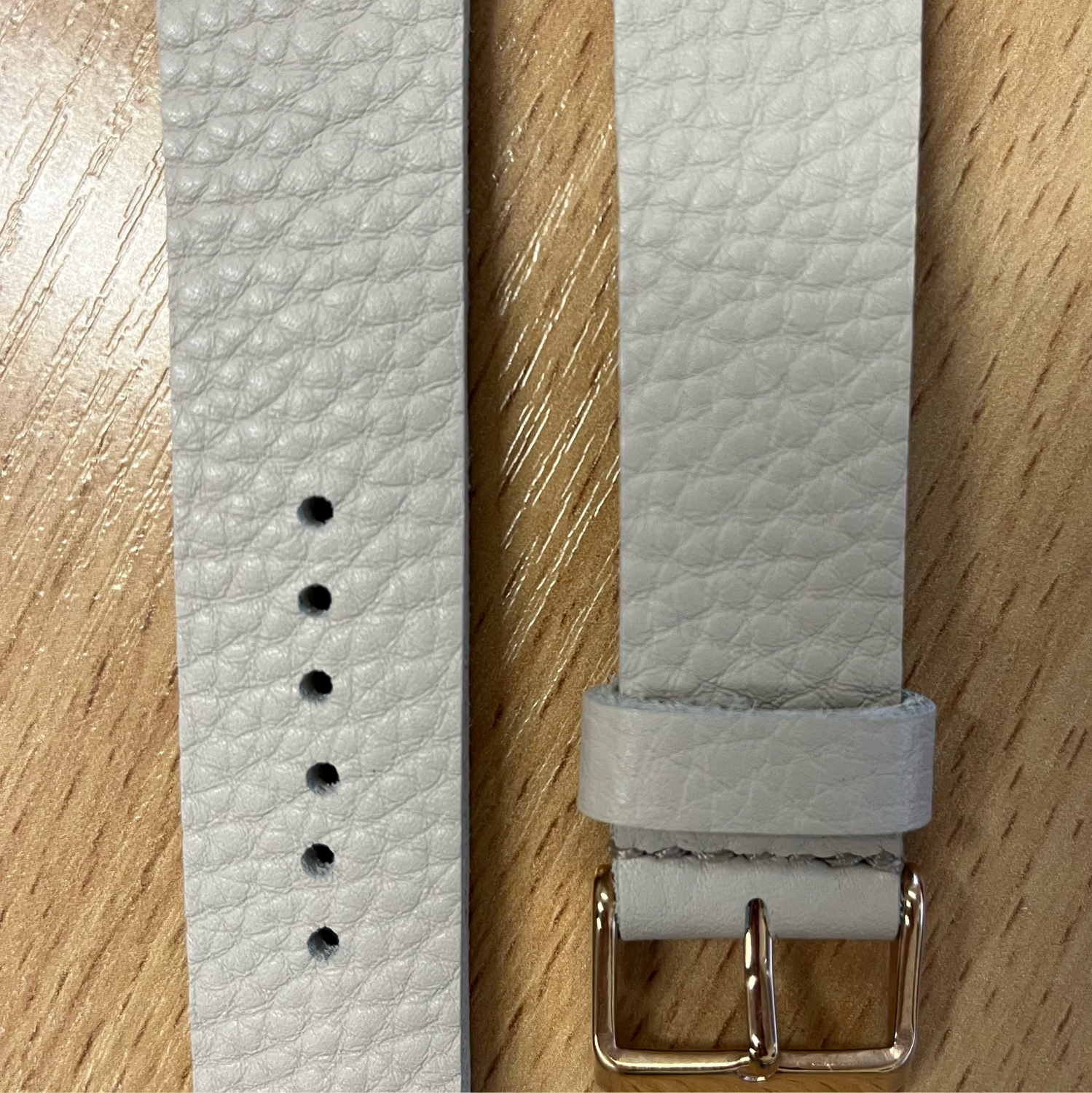 Фото №1 к отзыву покупателя Татьяна Березовская о товаре Кожаный ремешок на Apple Watch "Бежевый"