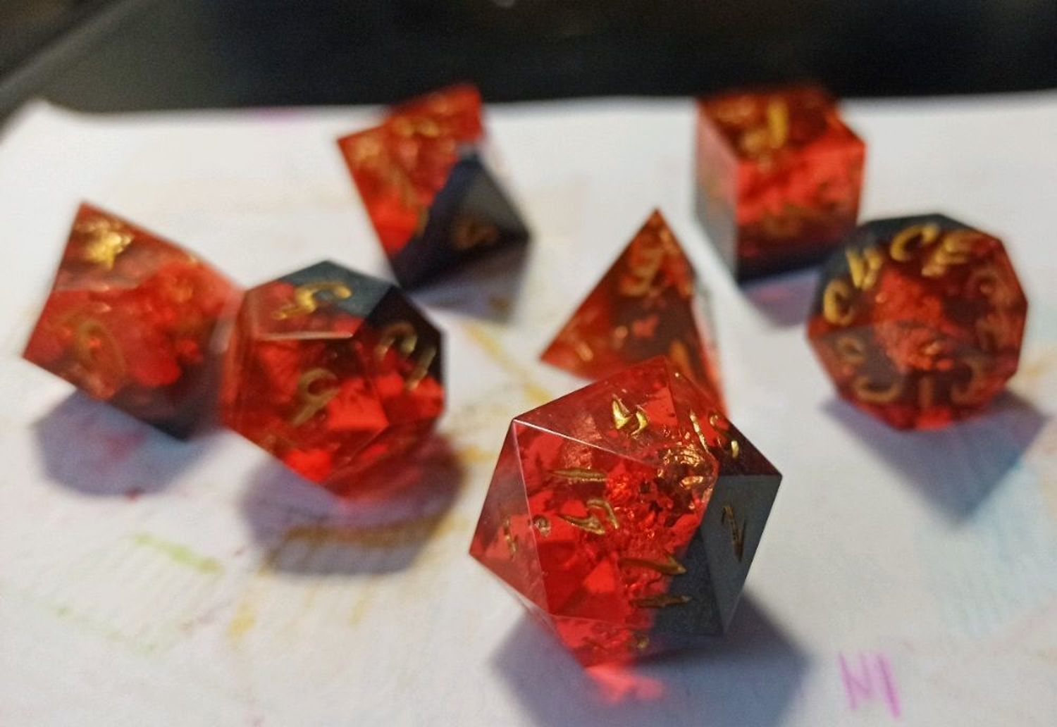 Фото №1 к отзыву покупателя Юлия о товаре Дайсы, кубики ручной работы для DnD Blazing Magma