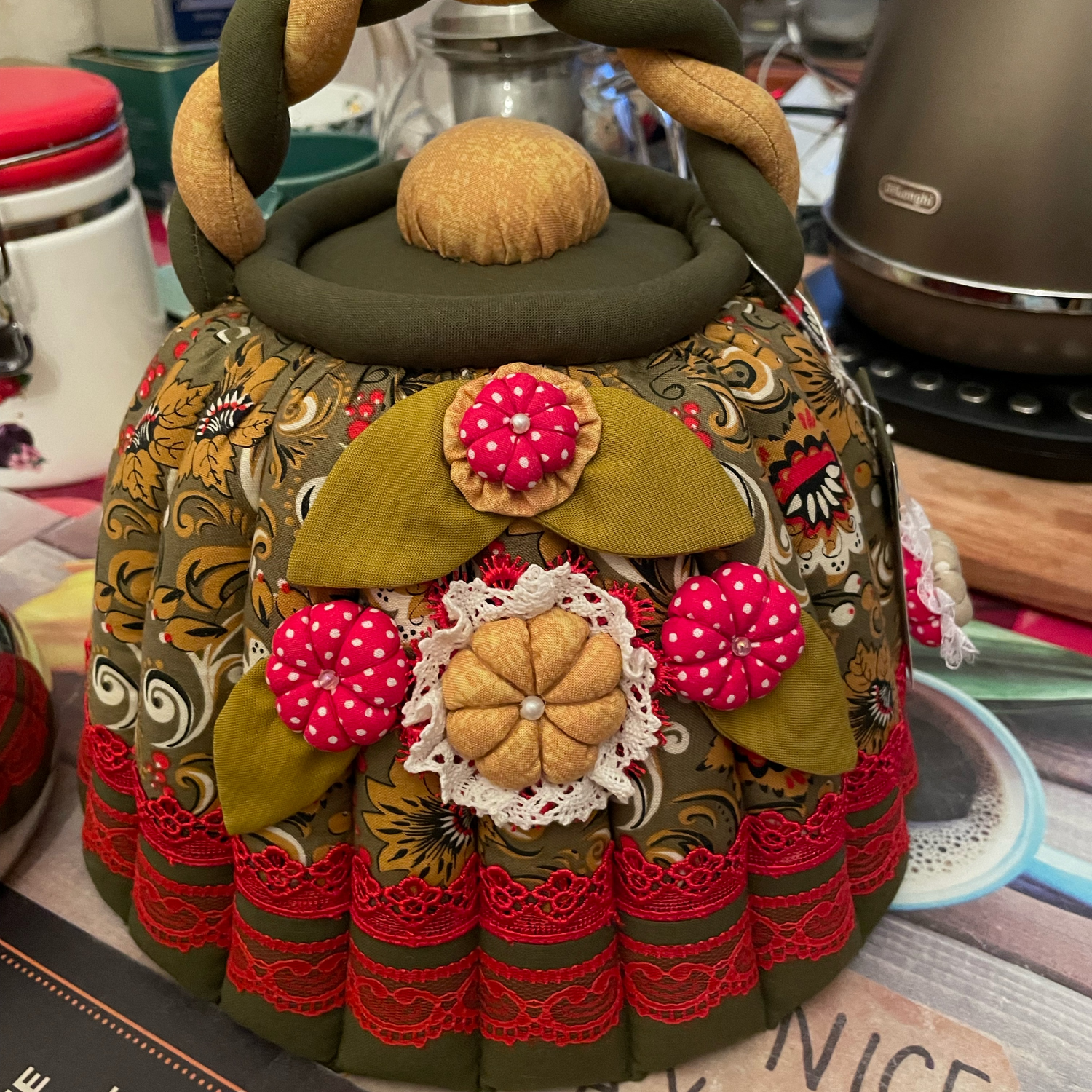 Photo №1 к отзыву покупателя Elizaveta о товаре Грелка на чайник. Подарок, украшение интерьера кухни