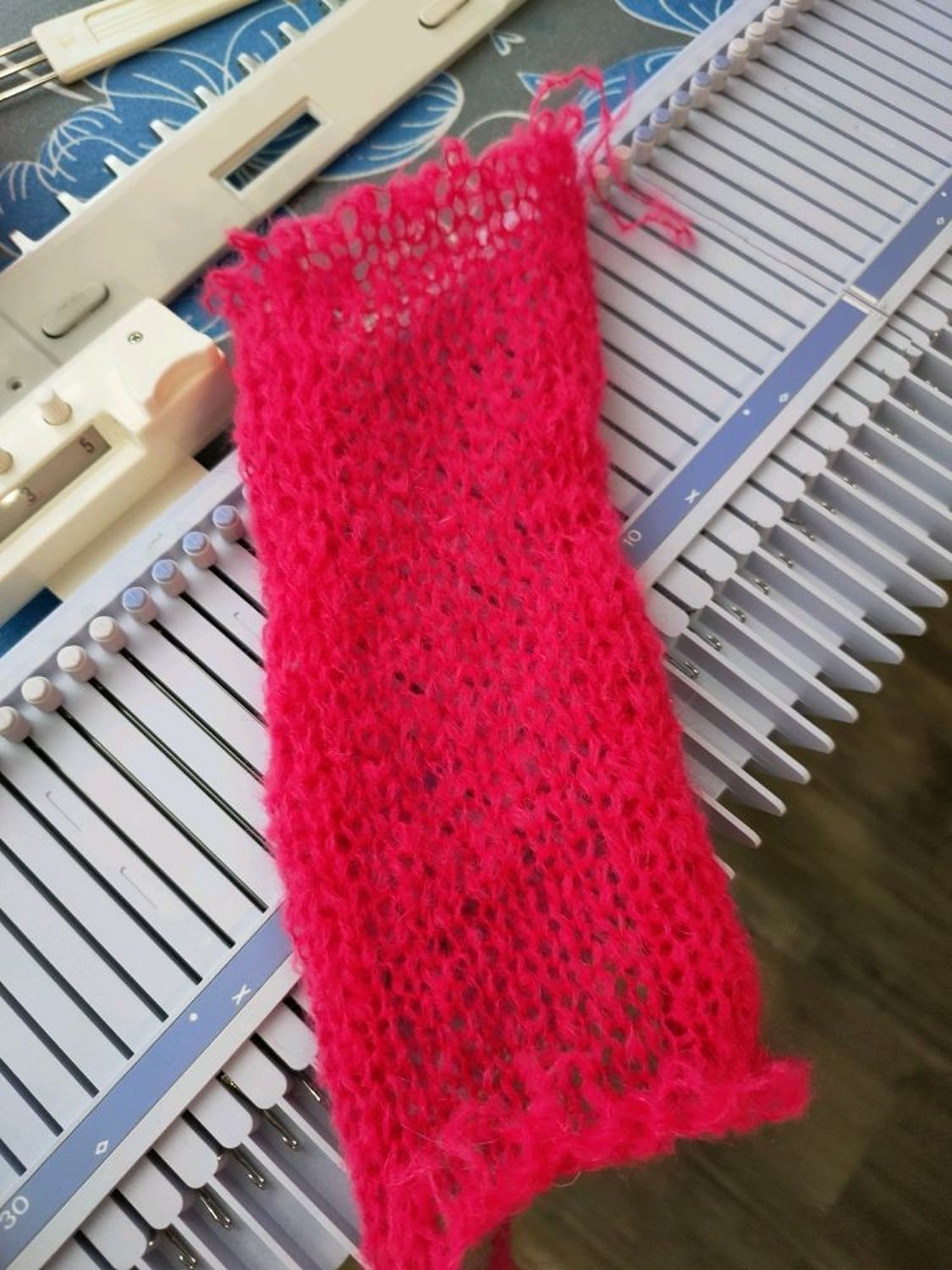 Фото №2 к отзыву покупателя Bella_knit о товаре Иглы для вязальных машин 3 и 4класса Silver Reed LK, без ролика и еще 5 товаров