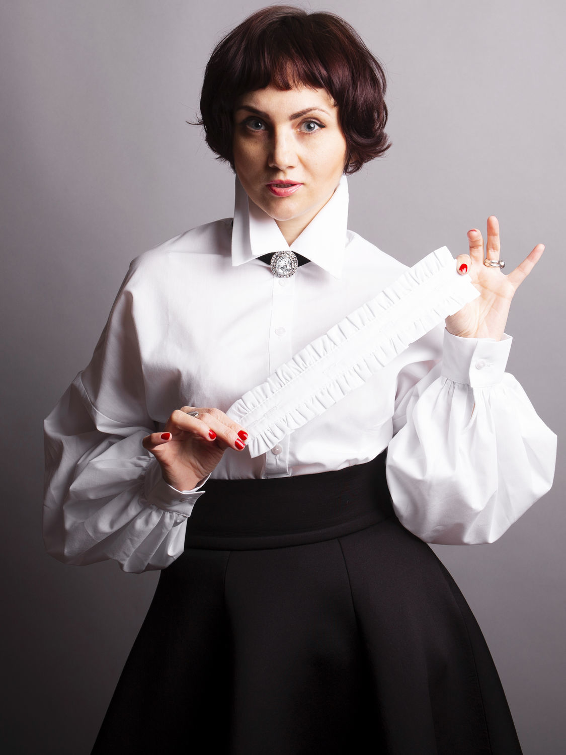 Фото №2 к отзыву покупателя Shamraeva Vera о товаре Блузка "Oversize"с двойным воротником и съёмным жабо (белая)