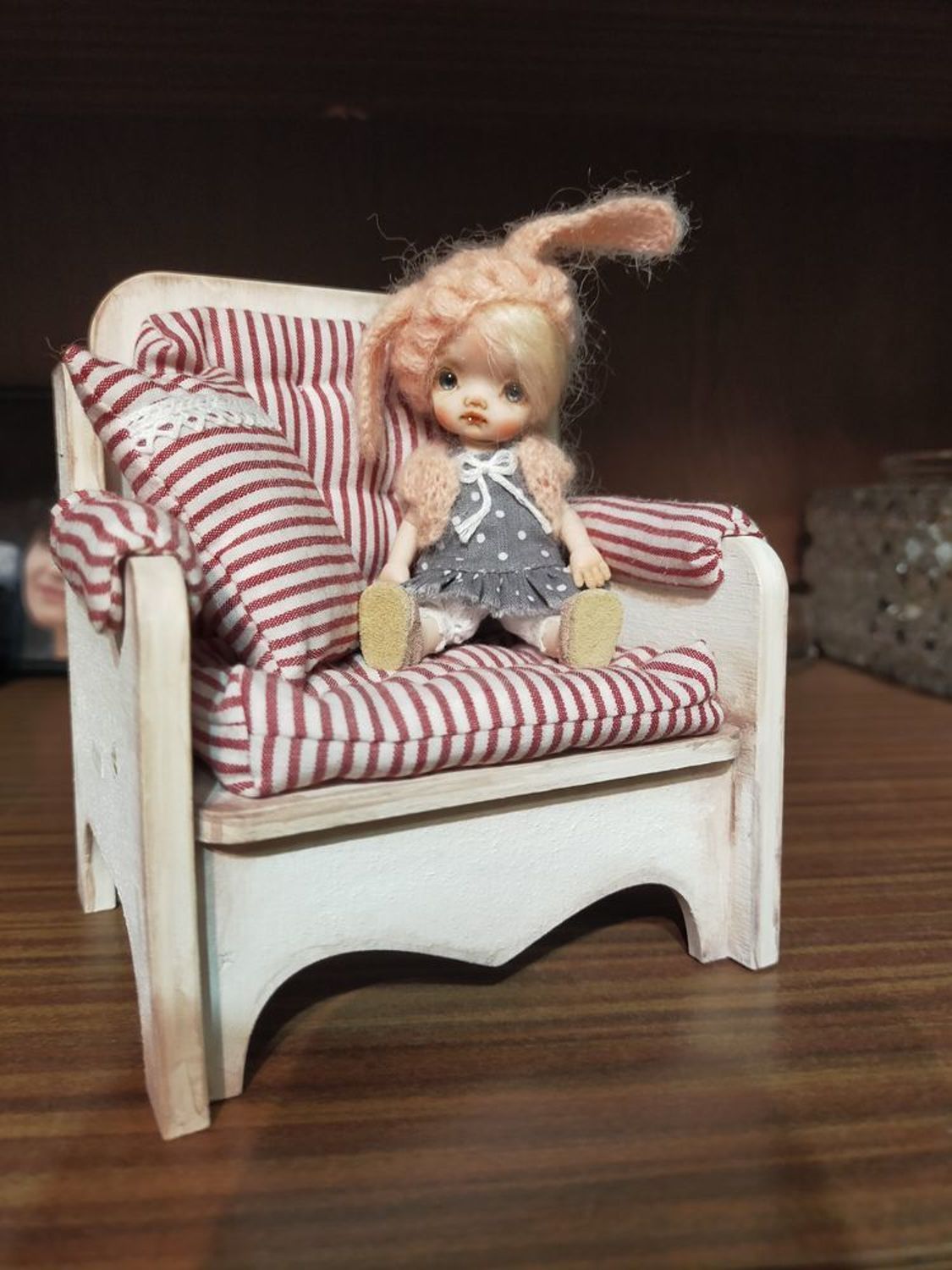 Фото №2 к отзыву покупателя Волошина Наталья о товаре Мебель для кукол: Кресло