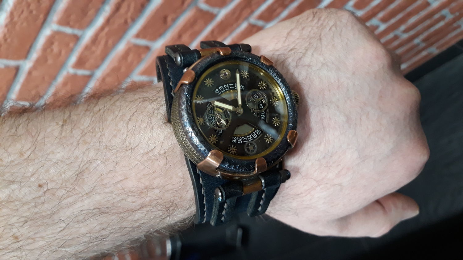 Фото №4 к отзыву покупателя Козлов Арсен о товаре Часы механические Petroglif  ETA Automatic