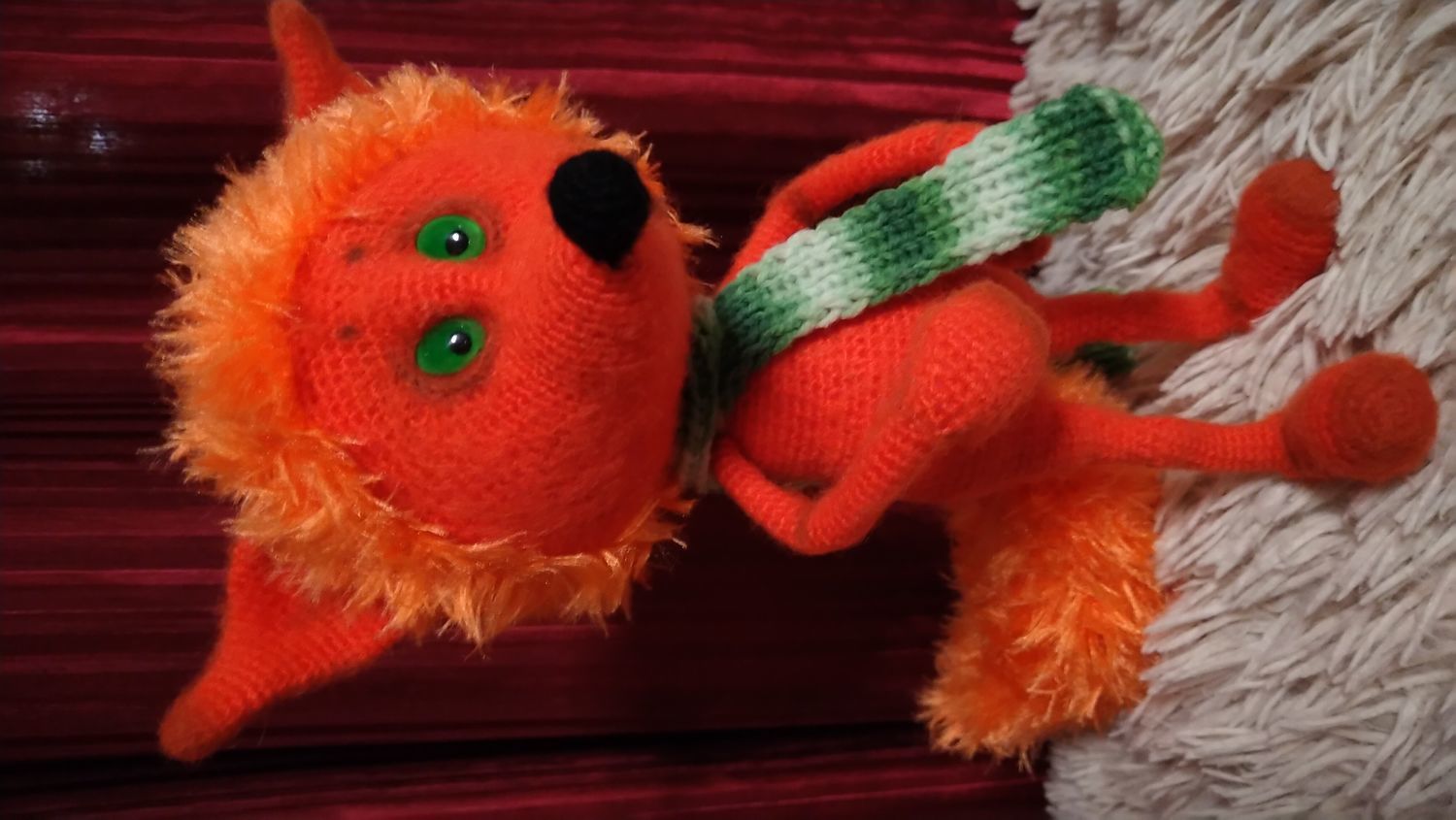 Photo №1 к отзыву покупателя Irina L о товаре Вязаная игрушка крючком лисёнок Рыжий значит красивый! Оранжевый