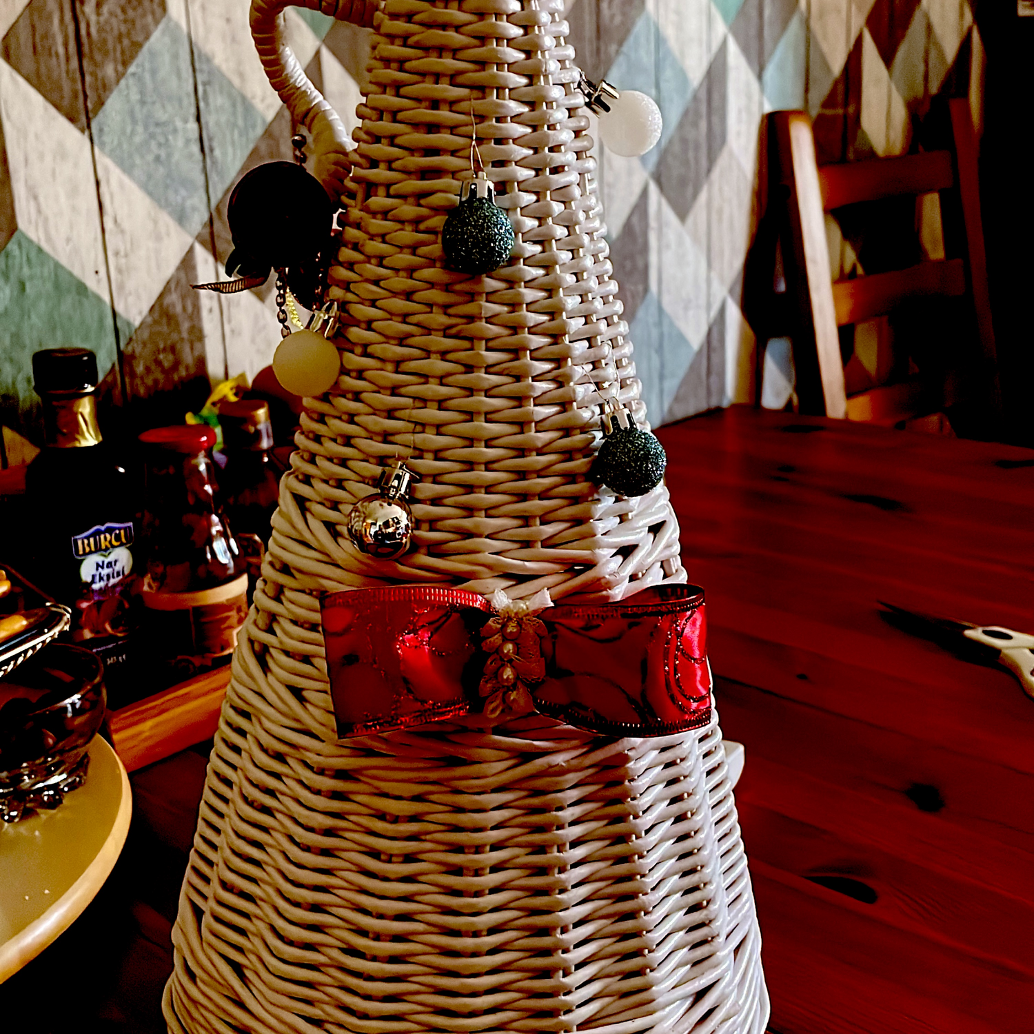 Photo №1 к отзыву покупателя Vintazhnaya... о товаре Елки: Новогодняя елка плетеная