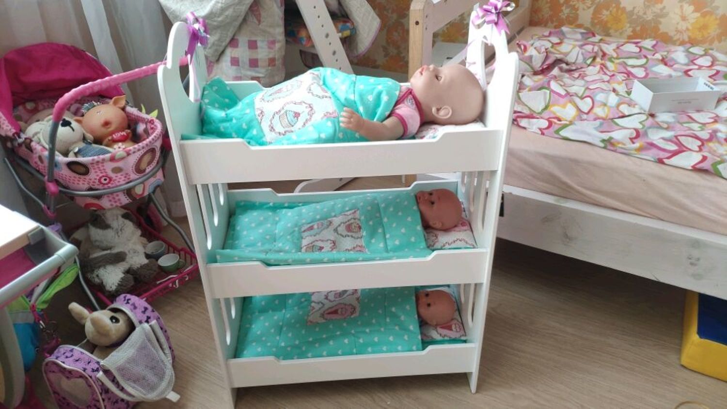 Фото №1 к отзыву покупателя Юлия Трофимова о товаре 3-ярусная кровать для кукол до 50 см