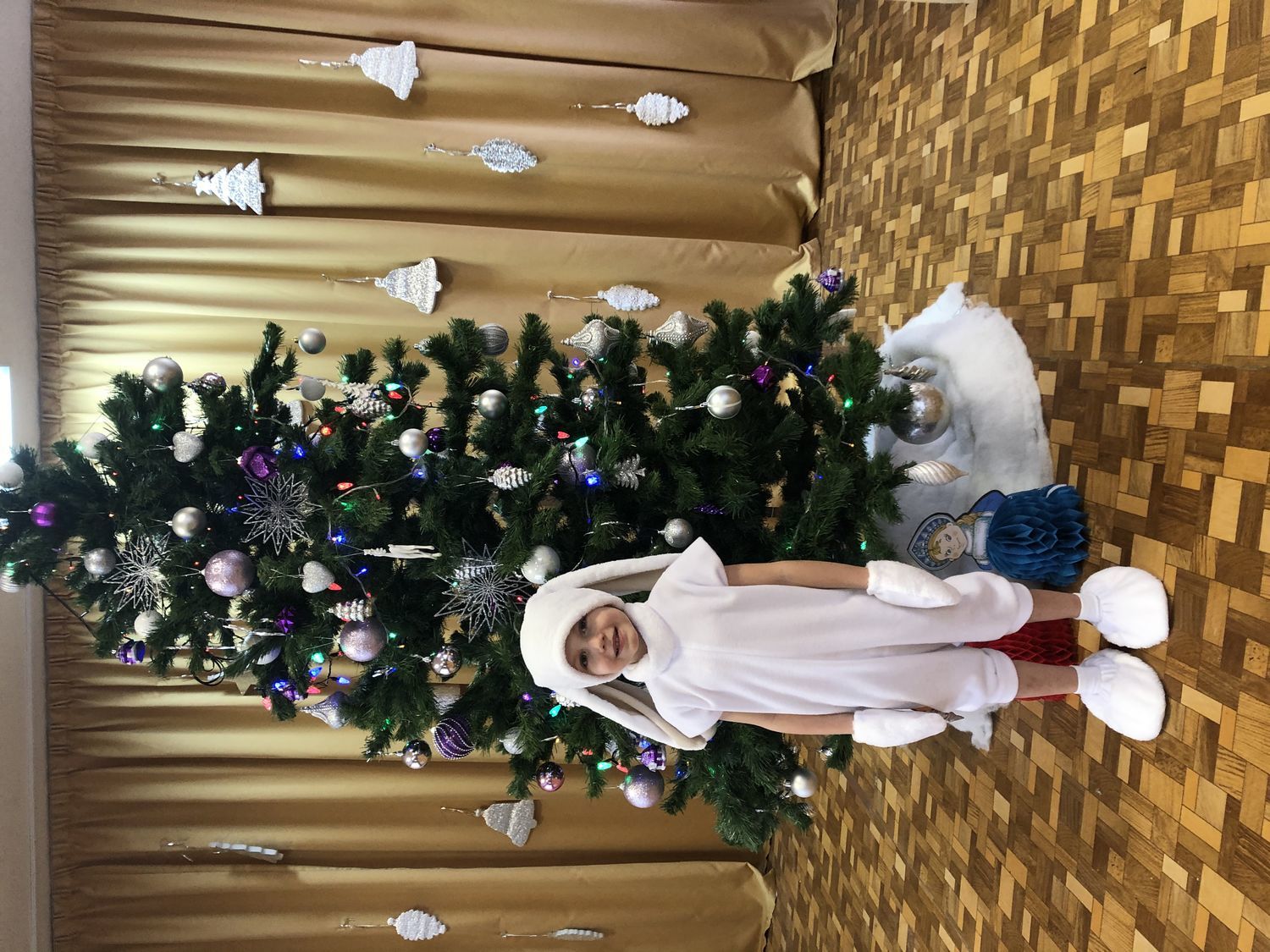 Фото №1 к отзыву покупателя alena о товаре Карнавальный костюм зайка рост 110 сантиметров, в наличии.