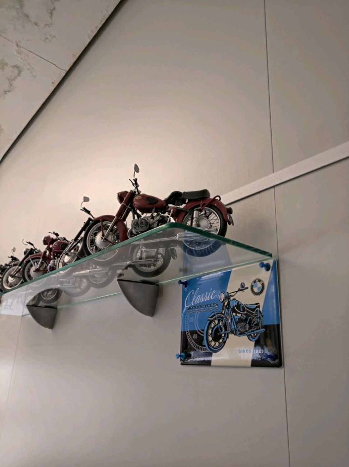 Фото №1 к отзыву покупателя Иван Константинович о товаре BMW motor 1923г - массивная немецкая табличка - вывеска.  LOFT
