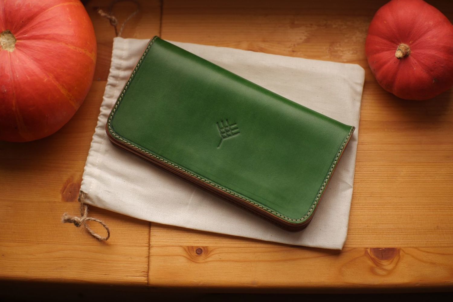 Фото №4 к отзыву покупателя Денис Тимиргалиев о товаре Клатч из кожи "long wallet"